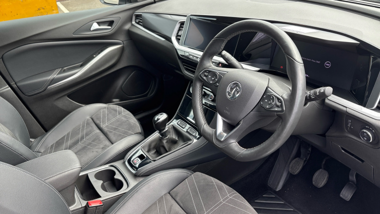 Vauxhall Grandland 1.2 Turbo Ultimate 5dr Petrol Hatchback